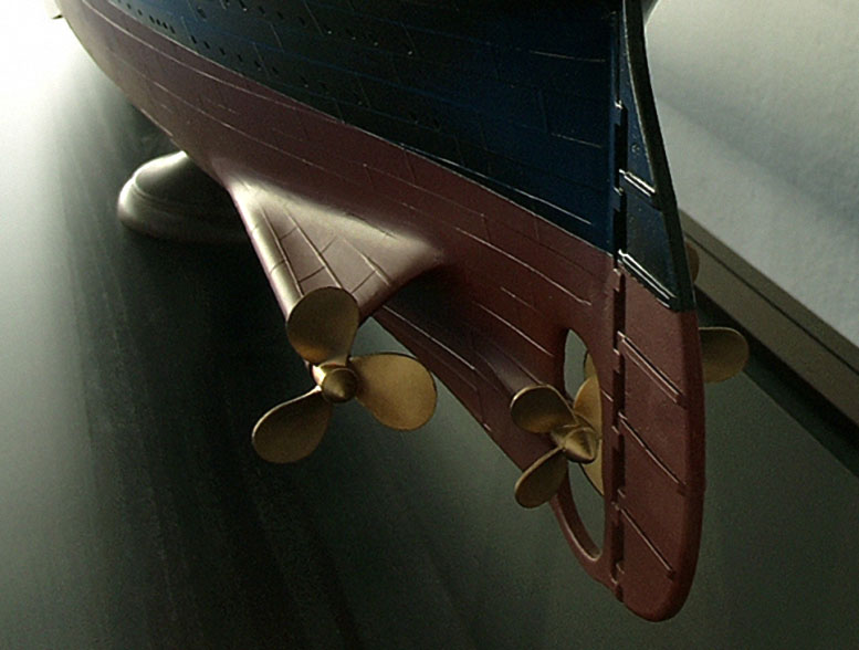 Deckaufbauten und Schornsteine des Titanic-Modells
