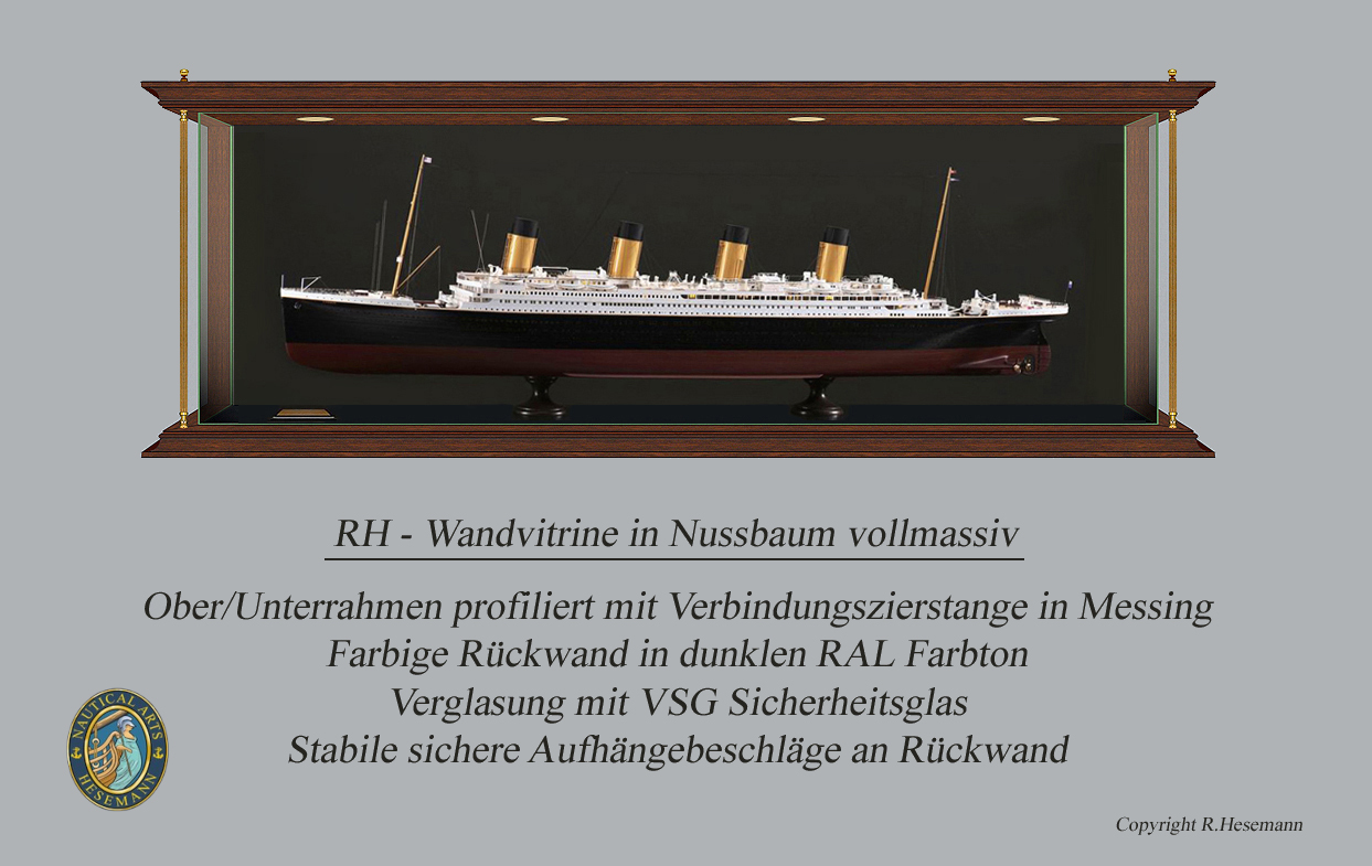 RH-Wandvitrine in Nussbaum vollmassiv mit VSG-Sicherheitsglas und farbiger Rückwand
